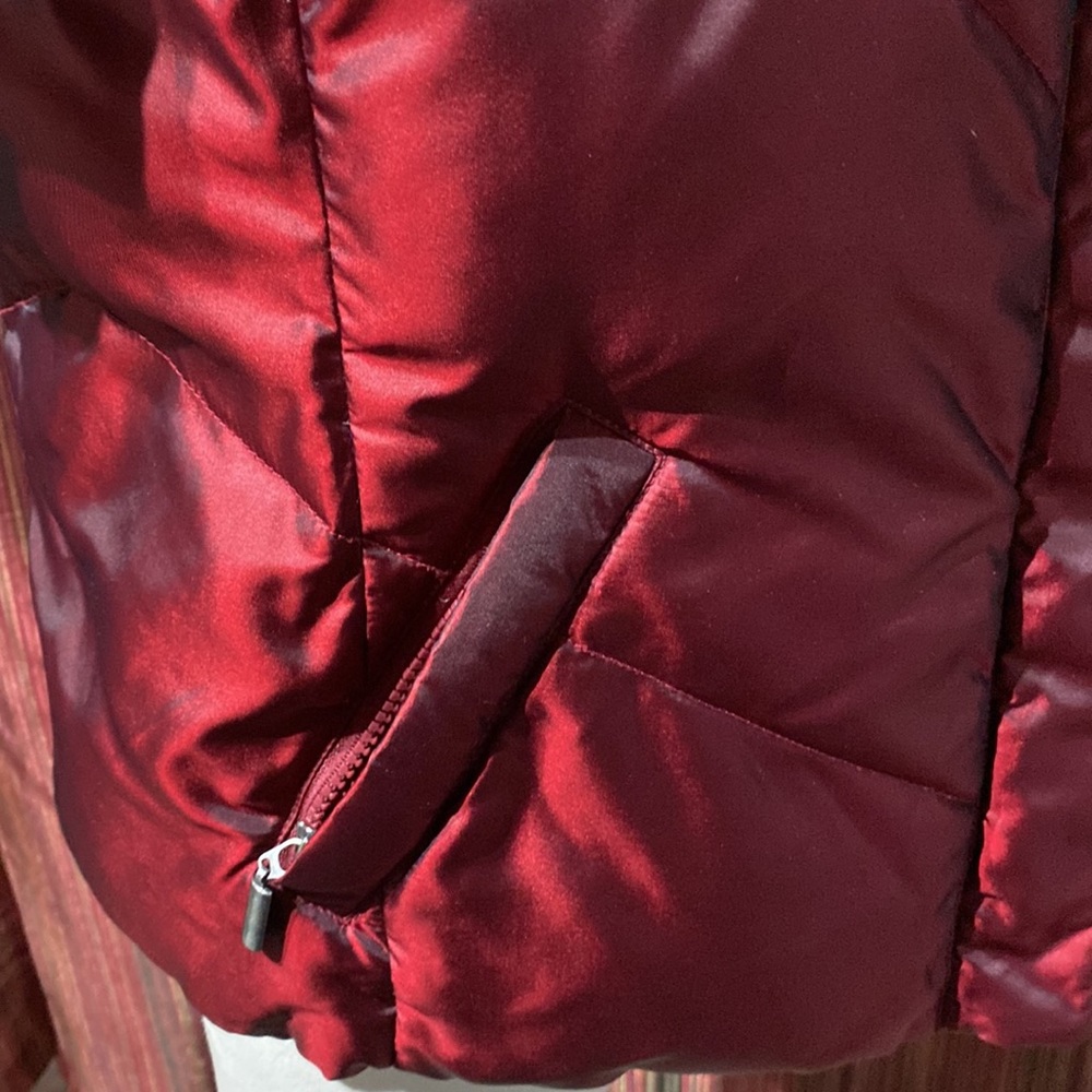 Relativity metallic red zip/button vest - Picture 5 of 9